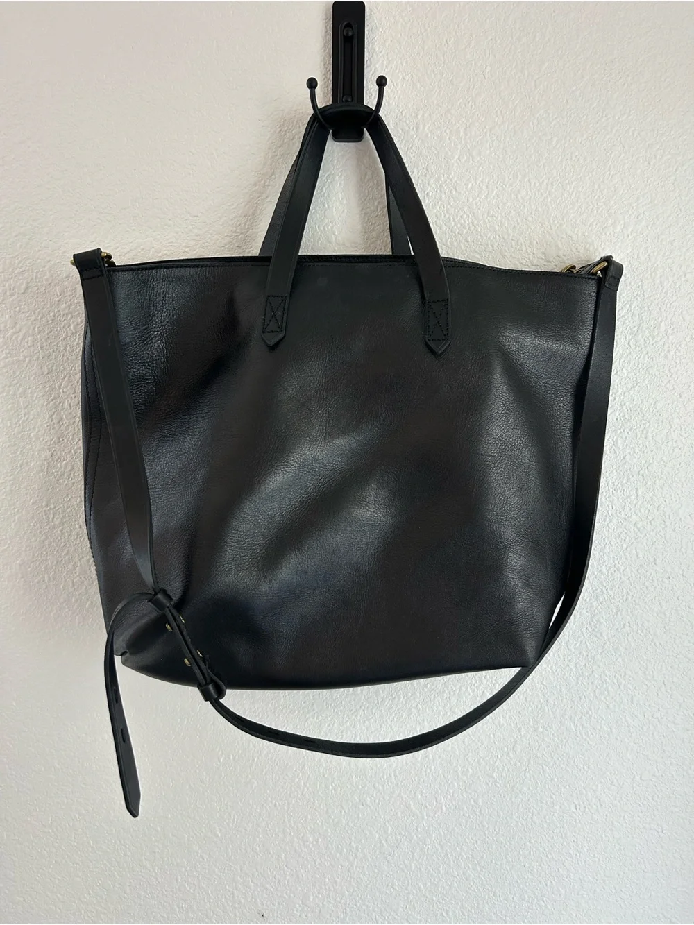 Madewell Black Leather Tote - The Zip-Top Transport Carryall